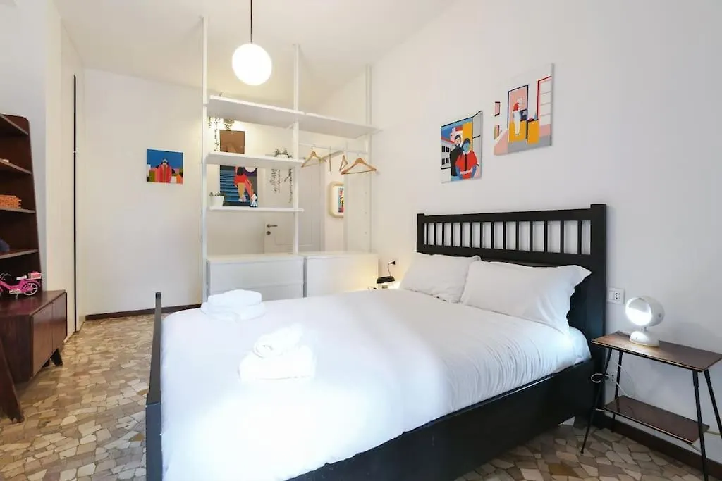 Primopiano - Vanzetti Milánó Apartman